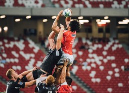 海豚直播-独一无二的专属：世俱杯球员专属球衣版本详解